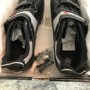 Ladies cycling/biking shoes